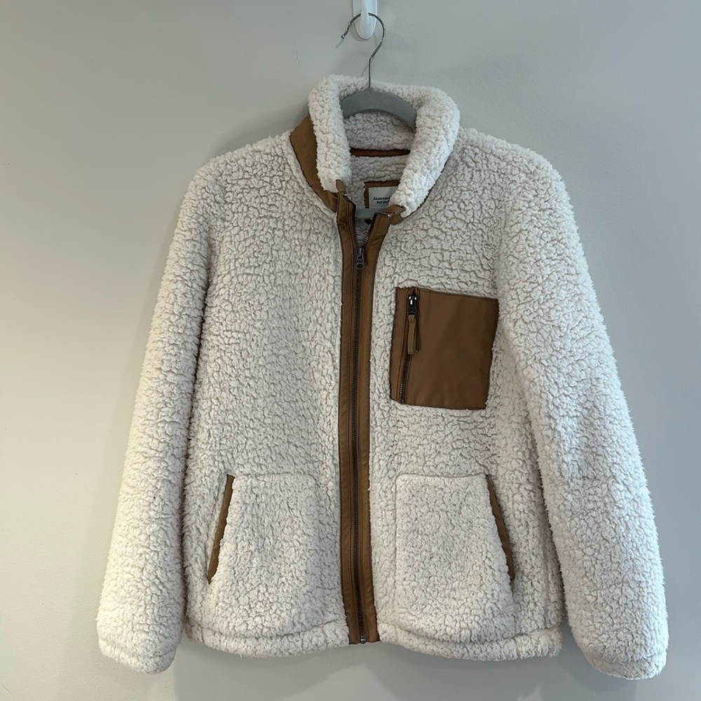 Abercrombie Cream Sherpa Zip Jacket with Leather Detail,‎ Small